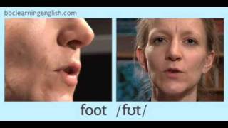 English Pronunciation 👄 Short vowel ʊ  ‘foot’ ‘put’ amp ‘good’ [upl. by Medor]