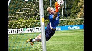 FC Schalke 04 Goalkeeper practice 22072018 [upl. by Yi]