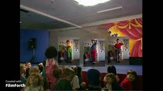 The Hooley Dooleys Kangaroo LIVE At Preschool Dancing Video [upl. by Allanson]