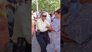 SERRUCHO Y SU PROMETIDA baile parquelibertad humor [upl. by Corin]