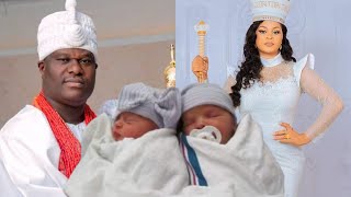 OONI OF IFE LEAD PRAISE AND WORSHIP WITH SISTERS AND FAMILY MEMBERS TO CELEBRATE NEW BORN BABIES [upl. by Aleemaj]