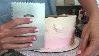 How To Create An Ombre Affect On Buttercream Cake [upl. by Pradeep]