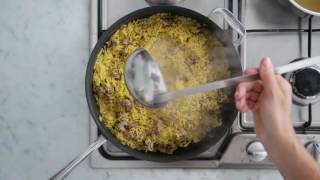 Barilla  How to cook Risoni with Italian sausage in Red Wine amp Garlic sauce Risotto Style [upl. by Torosian]