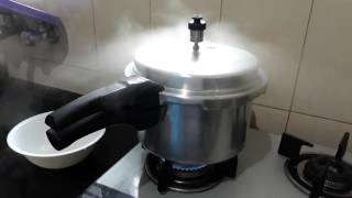 Pressure Cooker Visual Sound Effect [upl. by Lavona647]