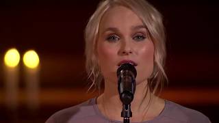 Eva Weel Skram  Selmas sang Et barn er født  en julekonsert 2017 [upl. by Hime]