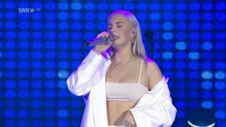 Anne Marie quotRockabyequot Clean Bandit LIVE at SWR3 New Pop Festival 2017 [upl. by Elylrac976]