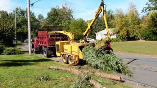 Big Vermeer Wood Chipper with Log Loader [upl. by Scrope]