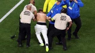 Streaker runs on field at Super Bowl 2024 [upl. by Shamma]