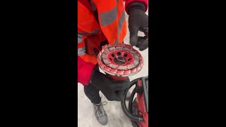 Hilti Batteridrevet Støvsuger  Betonsliber [upl. by Inatirb]