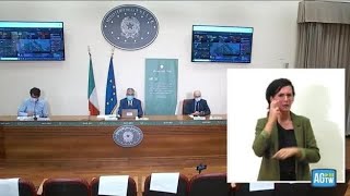 Under 12 fragili allergici gli esclusi dal Green pass Rezza «Esenzioni pronte per il 6 [upl. by Nidya]