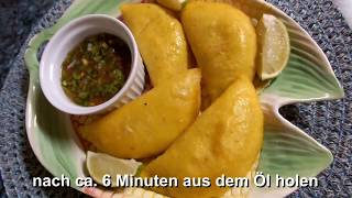 Empanadas aus Maismehl mit Hähnchen oder Putenbrust lateinamerikanisches Essen [upl. by Ayr]