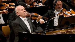 Johannes Brahms  Piano Concerto No 1 in D minor Op 15  Maurizio Pollini [upl. by Moyers756]