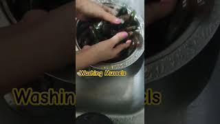 washing mussels satisfying asmr viral shorts [upl. by Adnawyek]