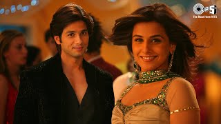 Soniye Ve Soniye Mere Naal Aaja  Shahid Kapoor Vidya Balan  Sonu Sunidhi  Kismat Konnection [upl. by Domenico139]