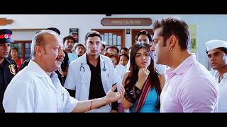 पहले तू फार्म भरेगा फिर तेरा ट्रीटमेंट होगा  वांटेड ज़बरदस्त सीन  Salman Khan Hospital Scene Wanted [upl. by Ahsielat]