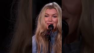 Hannah Mae zingt niet alleen voor Matthijn Buwalda maar voor iedereen [upl. by Dlarej785]