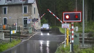 Spoorwegovergang Wiltz L  Railroad crossing  Passage à niveau [upl. by Yrod]