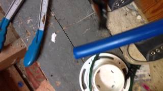 How To Cut Pex Water Line With a Tubing Cutter [upl. by Honor]