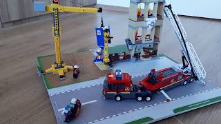 LEGO set 60216 Brand op de bouwplaats op een speelmat [upl. by Martreb587]