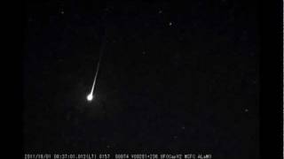 Large Meteor Breakup 20110930 [upl. by Rockwood269]