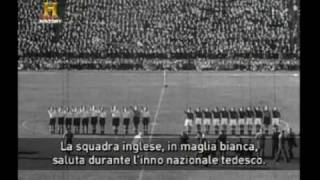 1938 Germania Inghilterra  saluto squadra ingleserm [upl. by Hoashis]