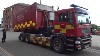 Humberside Fire amp Rescue  MAN TGM Prime Mover Loading Technical Rescue POD [upl. by Furr]