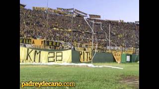 La hinchada de Peñarol vs Vélez  Copa Libertadores 2013 [upl. by Pestana]