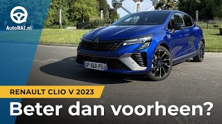 Rijden in de vernieuwde Renault Clio hybride 2023  REVIEW  AutoRAI TV [upl. by Hardej]