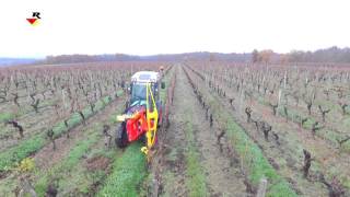 RABAUD  Tariere hydraulique sur tracteur vigneron [upl. by Whetstone]