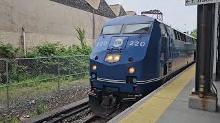 Metro North Game Day Trains at Yankees E 153rd Street [upl. by Eiten71]