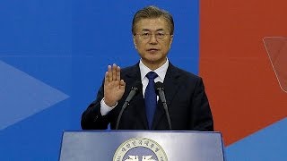 Südkoreas neuer Präsident Moon Jae In will Beziehungen zu Nordkorea verbessern [upl. by Albright848]