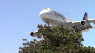 Lufthansa quotFanhansaquot 747400 DABVS landing in Toronto on RWY 23 [upl. by Jim]