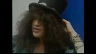 Slashs Snakepit 1995 Slash interview [upl. by Annovahs]