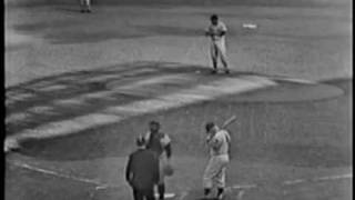 Roger Maris 1961  61st Home Run as Called by Red Barber WPIXTV 1011961 [upl. by Brena50]