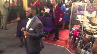 Institutional COGIC Praise Break Vincent Bohanan on Organ [upl. by Carmelle]