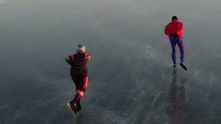 Schaatsen op ondergelopen land bij het Sluisje in Eemnes [upl. by Attem]