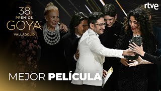 LA SOCIEDAD DE LA NIEVE gana el GOYA a la MEJOR PELÍCULA  Premios Goya 2024 [upl. by Ahsurej629]