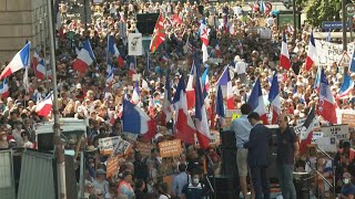 Novos protestos contra passe sanitário na França  AFP [upl. by Greabe]