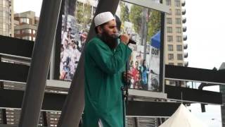 Junaid Jamshed performs Dil Dil Pakistan LIVE after 15 years in Toronto 2011 [upl. by Nirual443]