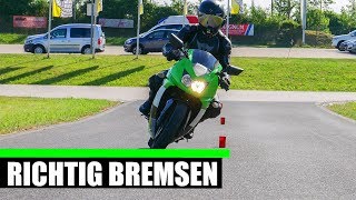 MOTORRAD RICHTIG BREMSEN  GEFAHRENBREMSUNG [upl. by Paddy763]