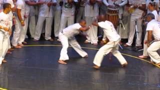 Jogos Mundiais ABADÁCapoeira  2013 são bento grande professores [upl. by Hoban]