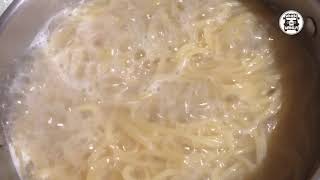 1Minute How To Gourmet Tuyo Pasta [upl. by Moskow]