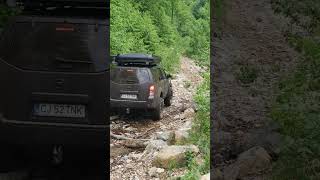 4x4 Nissan Pathfinder R51 OffRoad Rocks part2 [upl. by Animlehliw]