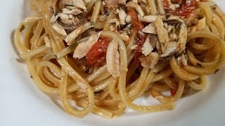 Questi spaghetti al sugo di acciughe fresche li farai tutta lestate 😋 [upl. by Anirroc]