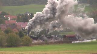 Dampfloks 411144 und 411150 mit schwerem 2500 t Güterzug und Schublok 528079 bei Oberrohn [upl. by Nivej]