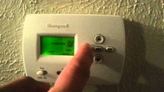 Honeywell Pro 4000  Programmable Thermostat [upl. by Lepp]