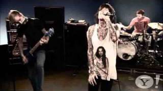 Bring Me The Horizon  It Never Ends Exclusive Performance Yahoo Music [upl. by Rasure]