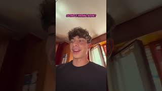 MATTEO ROBERT SI TRASFERISCE CON LISA LUCHETTA tiktok perte couple webboh humor neiperte [upl. by Haissi]