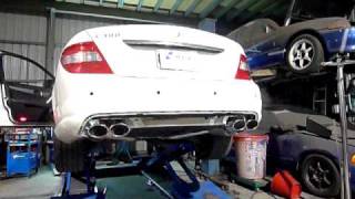 BENZ C300 中段雙桶左右四出尾段聲浪雷力排氣管 THUNDER MUFFLER [upl. by Eatnuhs919]