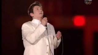 KD Lang  Hallelujah LIVE at the Winter Olympics 2010 [upl. by Lertnahs]